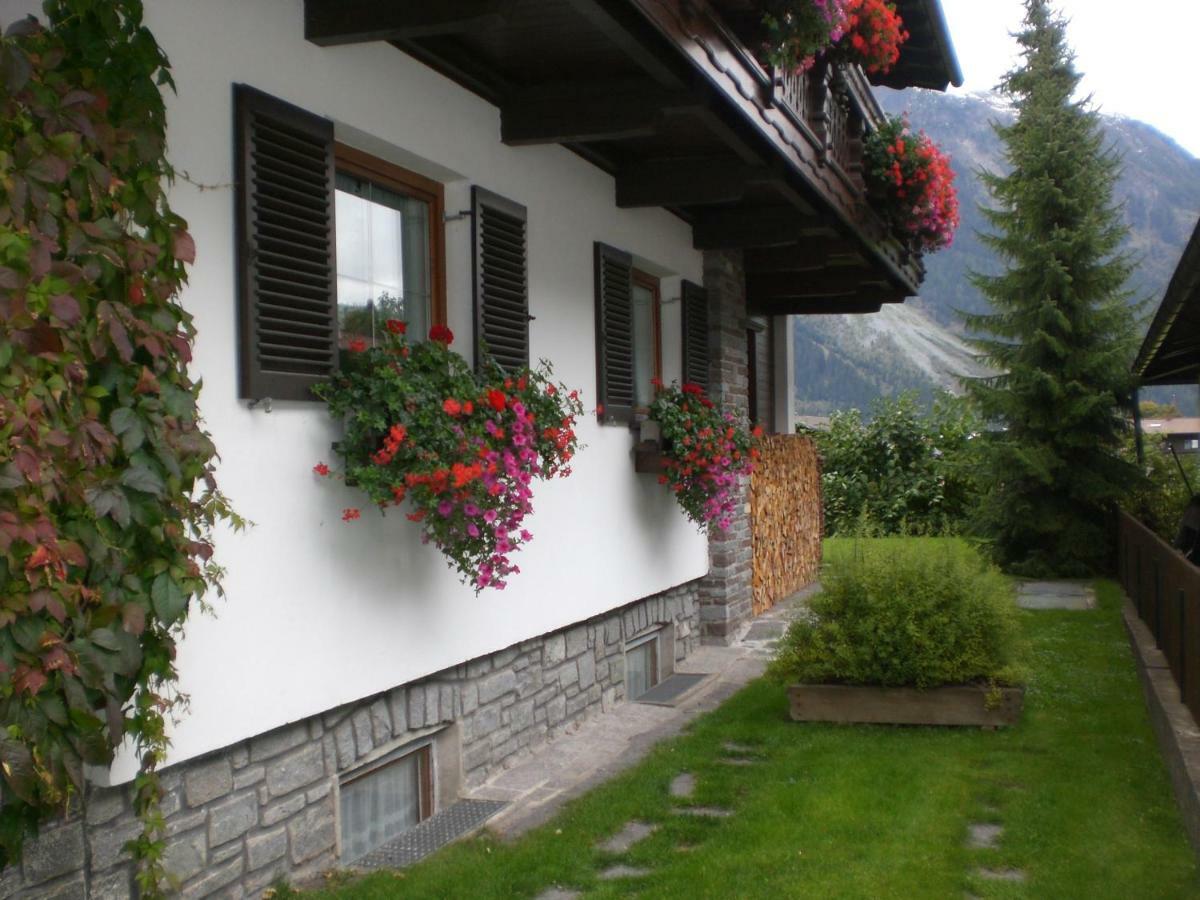 Ferienwohnung Familie Hoefler Längenfeld Exterior foto